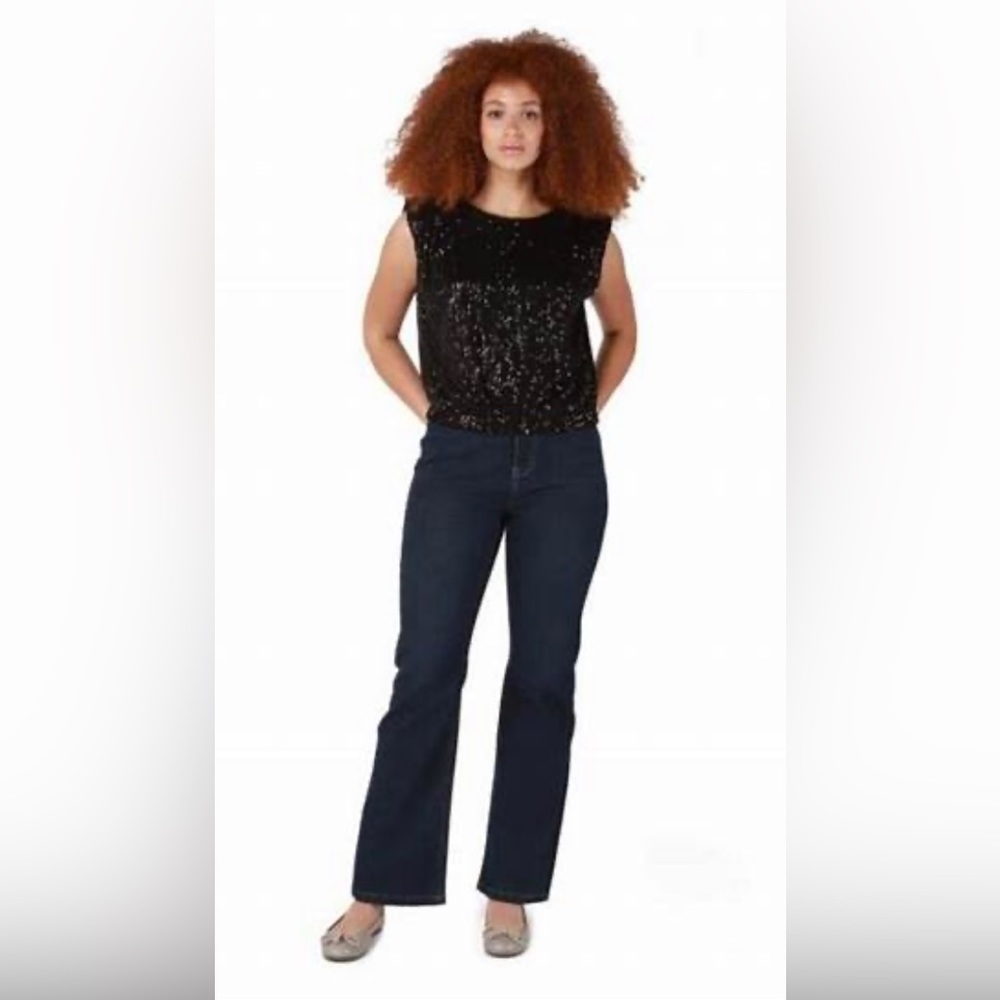 Black Tape Maya Dark Wash High Rise Relaxed Flare Jeans Size 31